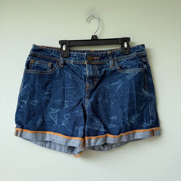 Tommy Hilfiger Womens Y2K Denim Shorts Dark Wash Whiskered Blue Rolled Cuff Sz 8 - Picture 1 of 3